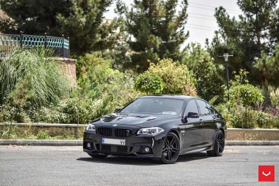  BMW 528i Sedan on Vossen Wheels (HF-1) 2019 года  (фото 3 из 20)